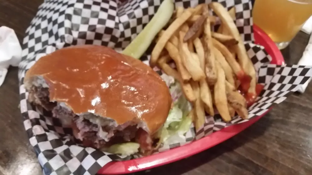 Cheeseburger with French Fries